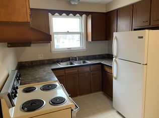 233 N Chestnut St #B, Lansing, MI 48933