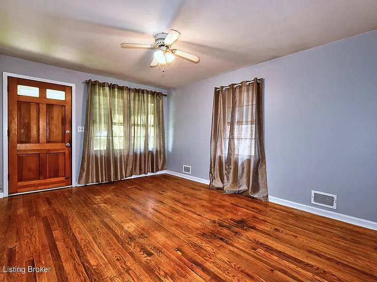 618 Maylawn Ave — Photo 2