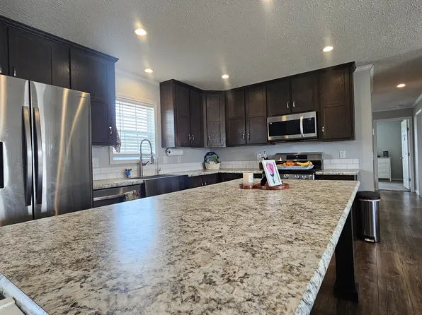 6408 Scenic Way #476, Fenton, MI 48430