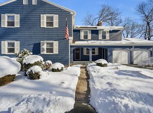 16 Deerfoot Dr, East Longmeadow, MA 01028