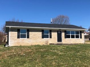 10 Chickadee Ln, Winchester, KY 40391