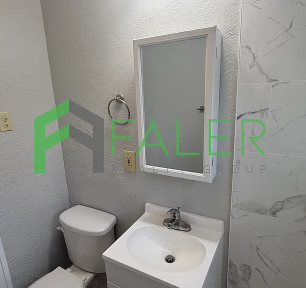 1718 John Glenn Rd — Photo 13