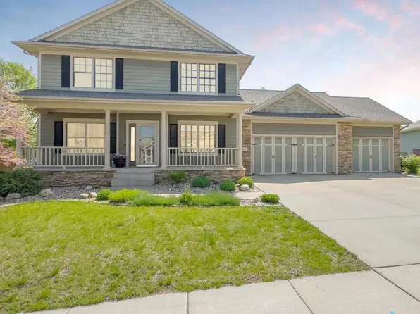 908 N Danielle Dr, Sioux Falls, SD 57103