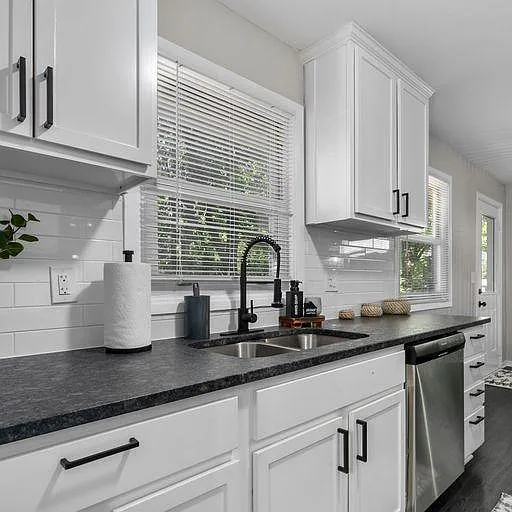 7308 Santa Fe Dr — Photo 9