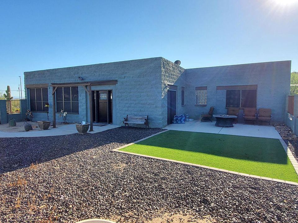 1st image of 2550 E Desert Hills Dr