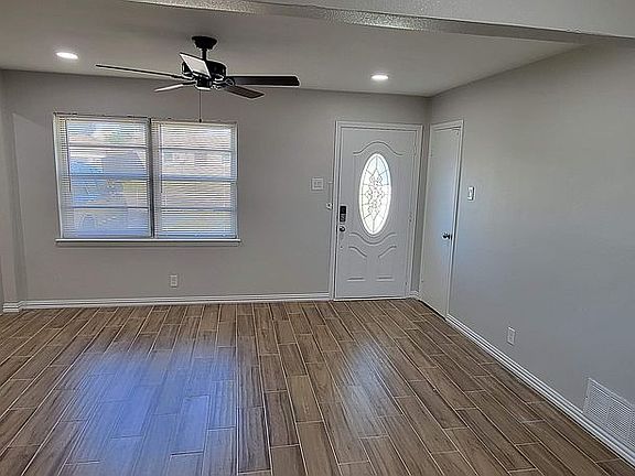 4th image of 1234 Narcissus Ln