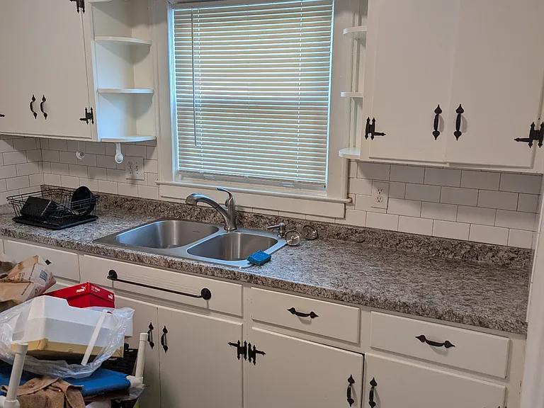 71 Lexington St #2 — Photo 2