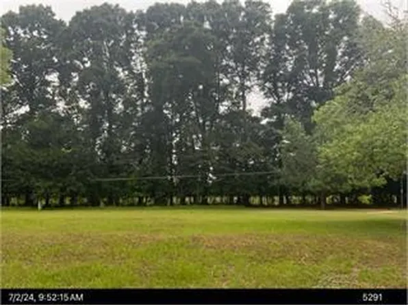 1300 Augusta Dr, Albany, GA 31707