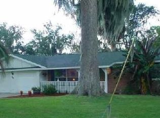 13 Tangerine Rd, Yalaha, FL 34797