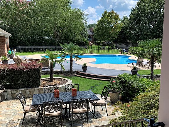 4th image of 3609 Coventry Ct
