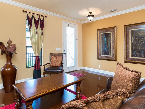 3rd image of 2543 Glenridge Cir