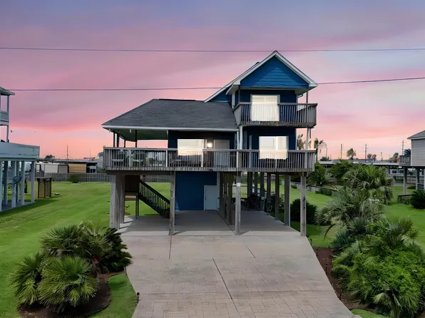 18115 Shaman Dr, Galveston, TX 77554