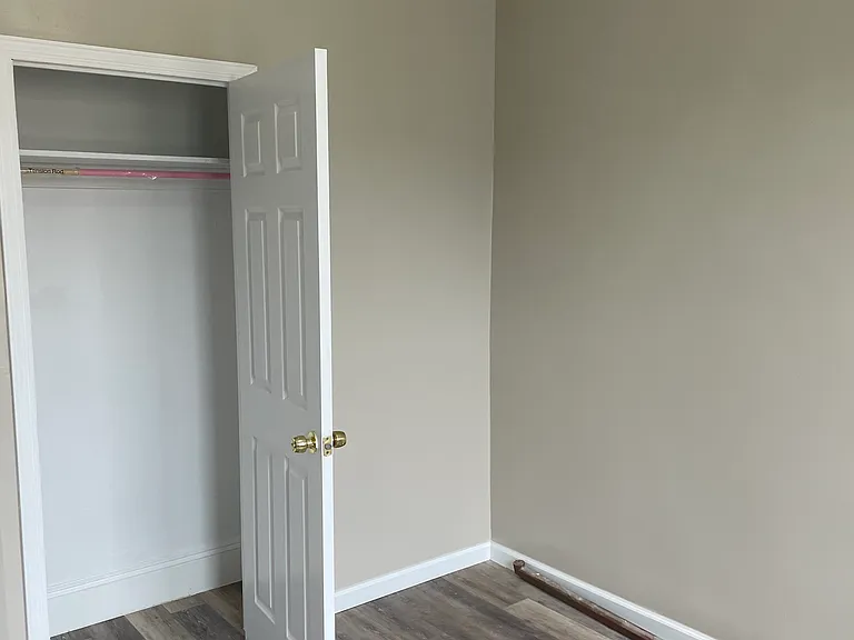 220 Custer Ave #2 — Photo 5