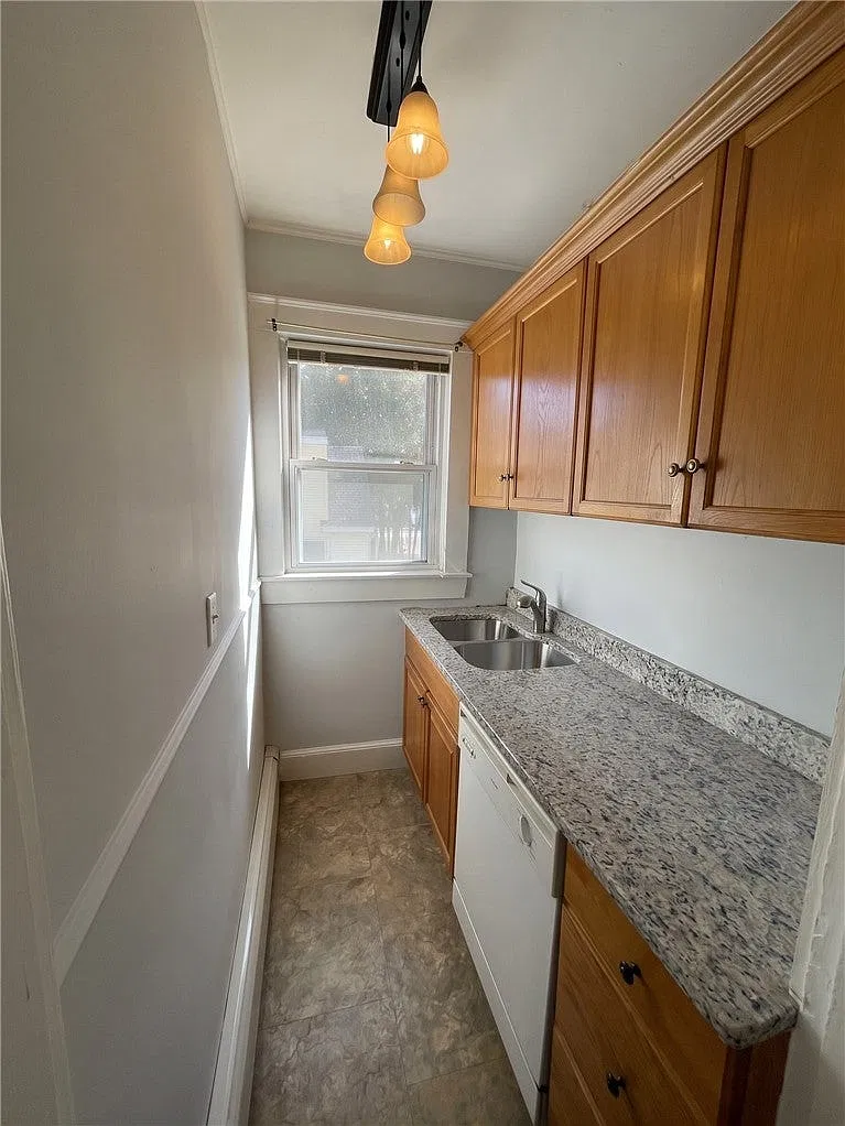 2 bed, 936 sqft, $2,150 — Photo 4