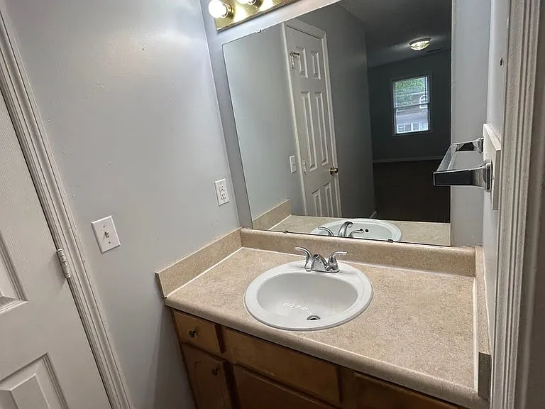 1 Crescent Ln #1 — Photo 27