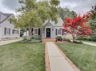 4776 N Woodruff Ave, Whitefish Bay, WI 53211