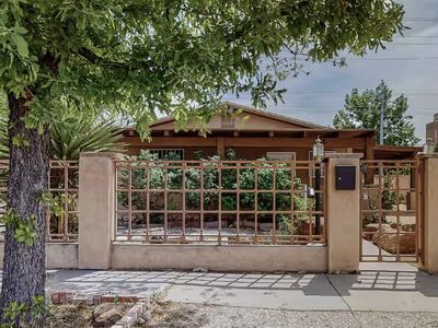 516 Arno St NE, Albuquerque, NM, 87102
