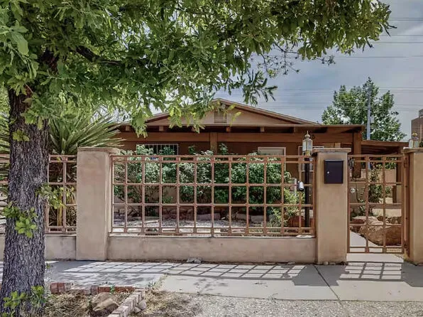 516 Arno St NE, Albuquerque, NM 87102