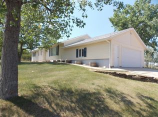 7 Storts Rd, Sundance, WY 82729