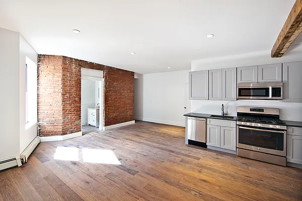 Rented by R New York | media 29