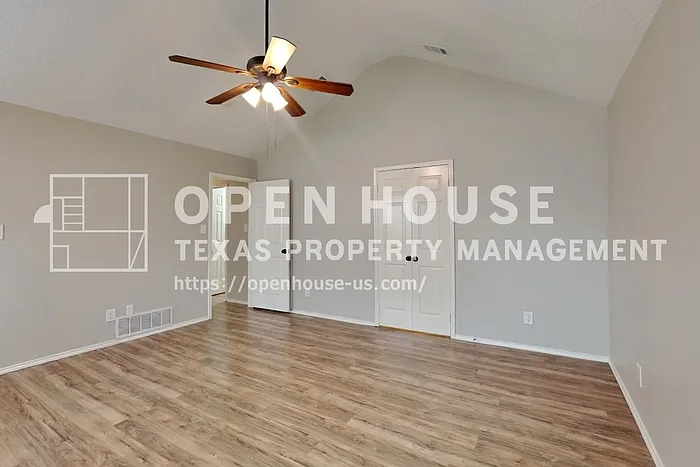 4403 Santa Cruz Ln — Photo 9