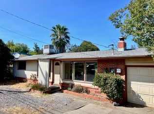 1426 Riviera Dr, Redding, CA 96001