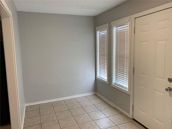 2nd image of 1006 N Turtle Creek Dr