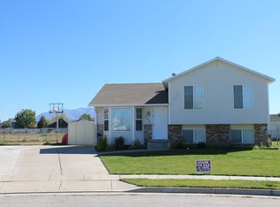 4998 S 3975 W, Roy, UT 84067