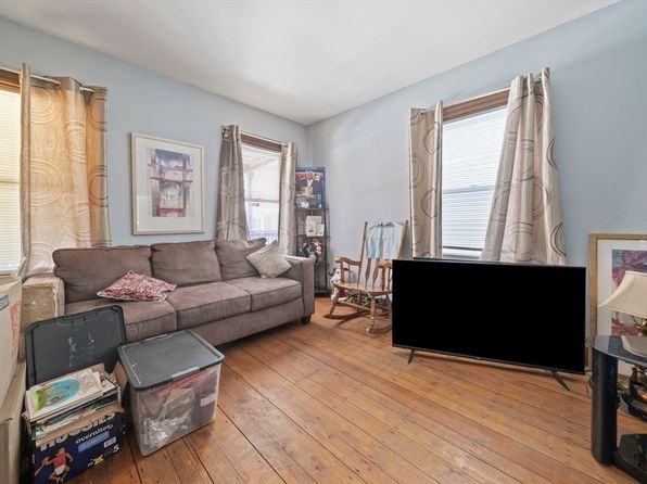 boston-massachusetts-59110492 picture