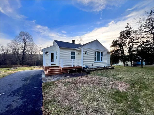 255 Gillette Road, New Hartford, CT 06057