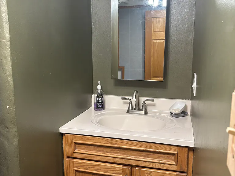 2324 Catskill St — Photo 4