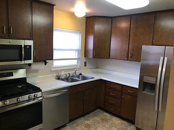 3rd image of 4310 Marseille Dr