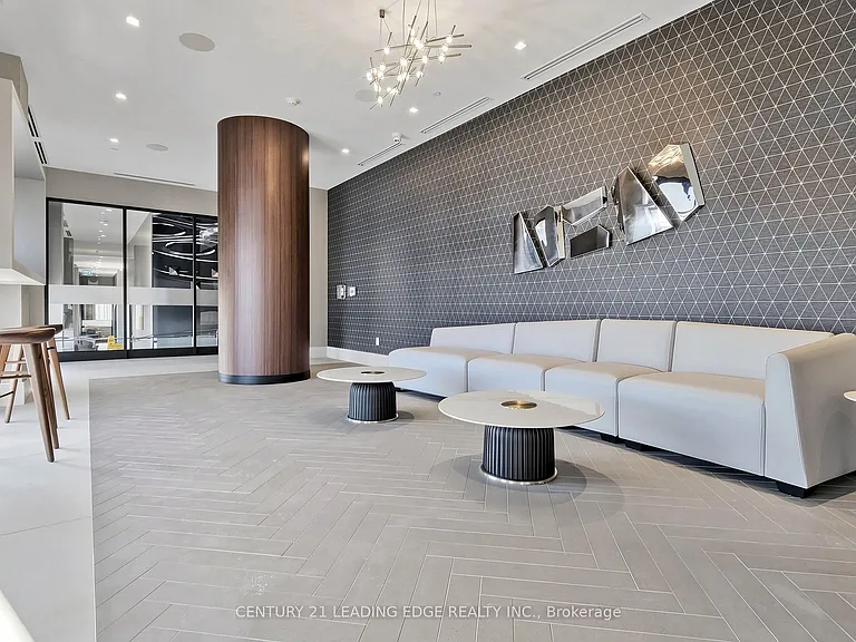 2550 Simcoe St N #409 — Photo 36