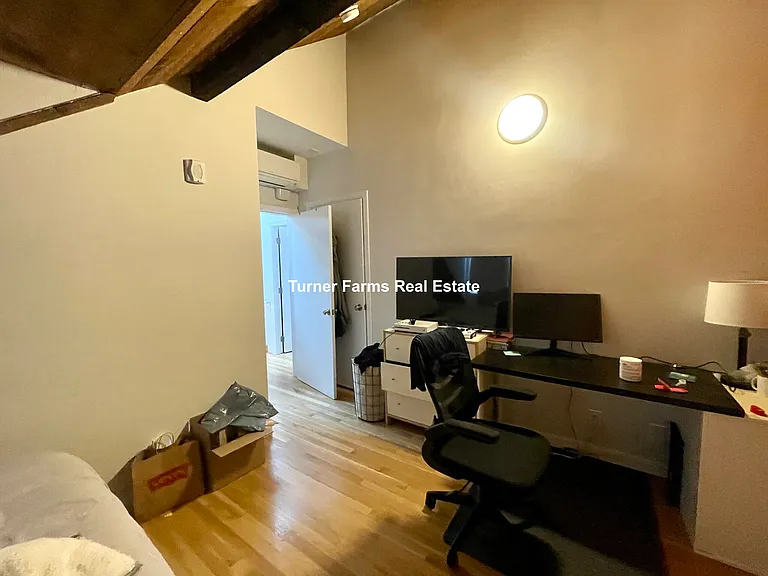 158 Broadway #3 — Photo 23