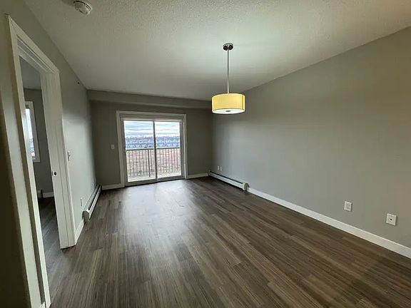5th image of 2801 43rd Ave #1272059