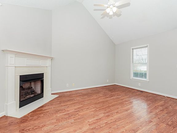 4th image of 4023 Higdon Dr