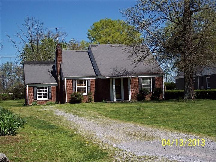 2nd image of 2624 Bluefield Ave