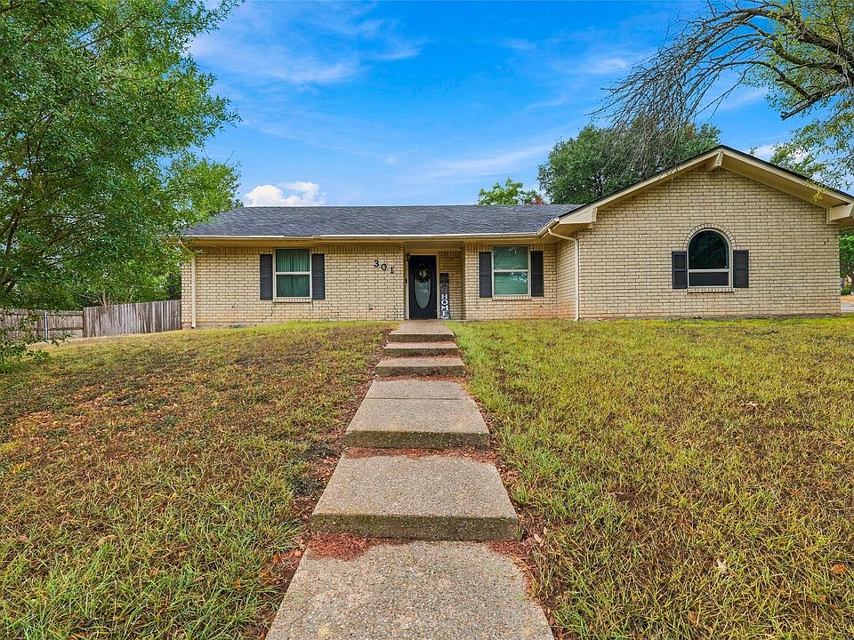 1st image of 301 Brenda Dr