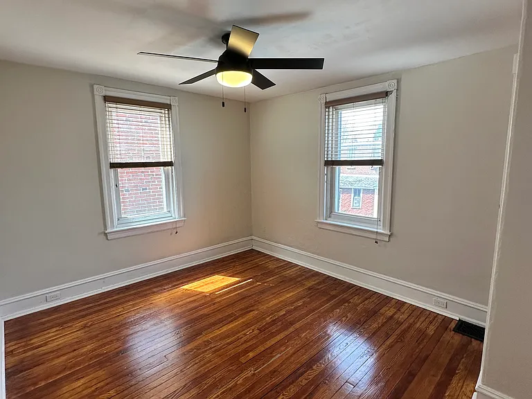 33 E Collings Ave — Photo 11