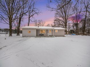 9461 Territorial Rd, Munith, MI 49259