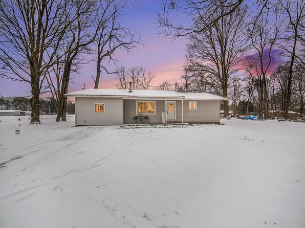 9461 Territorial Rd, Munith, MI 49259