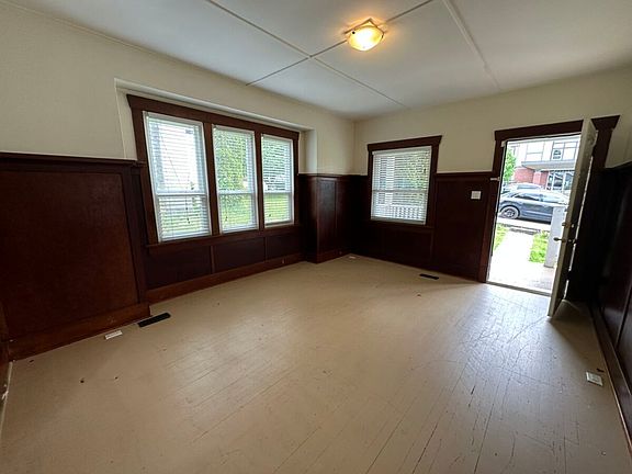 5th image of 33913 Pine St #1