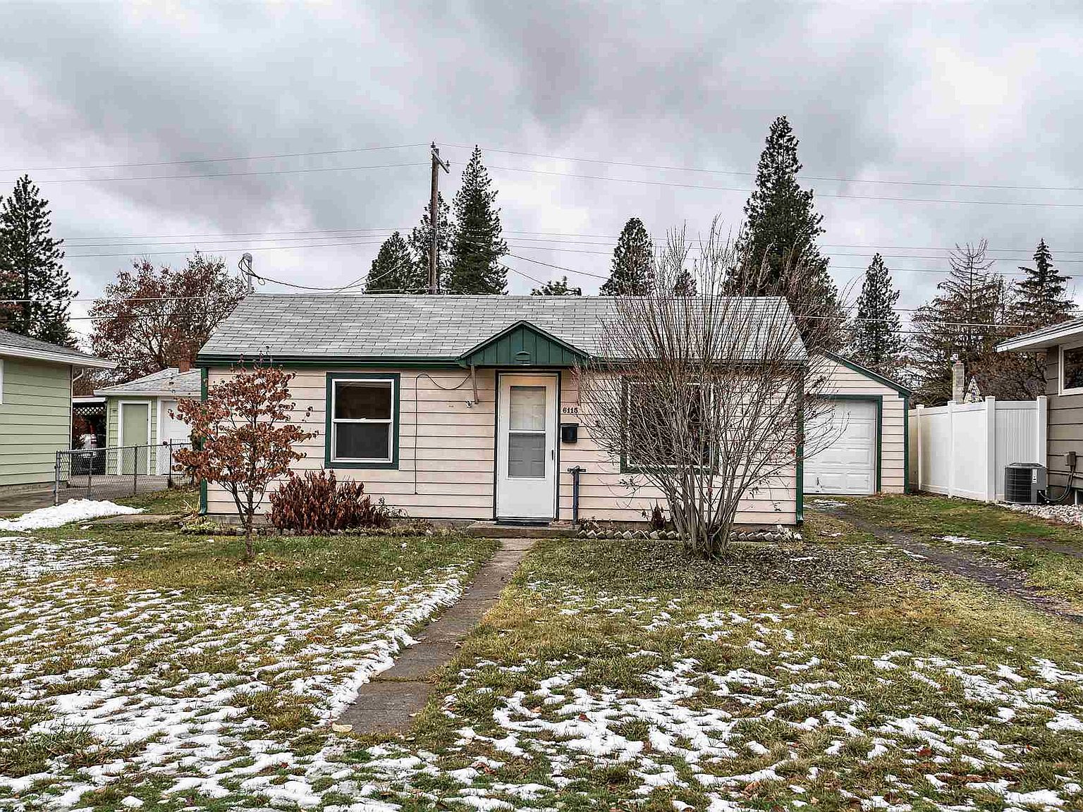6115 N Lincoln St Spokane Wa 99205 Zillow