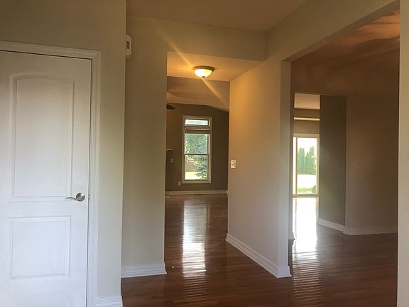 5th image of 6257 Acacia Dr