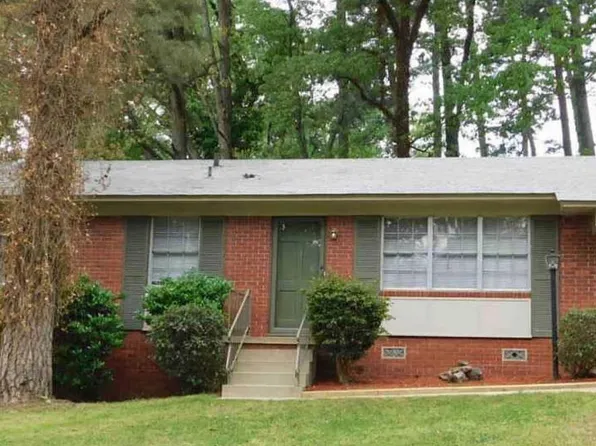 70 Berkshire Dr, Little Rock, AR 72204