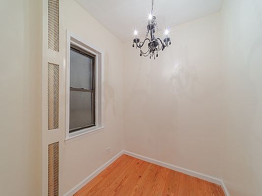 4th image of 410 W 51st St APT 402