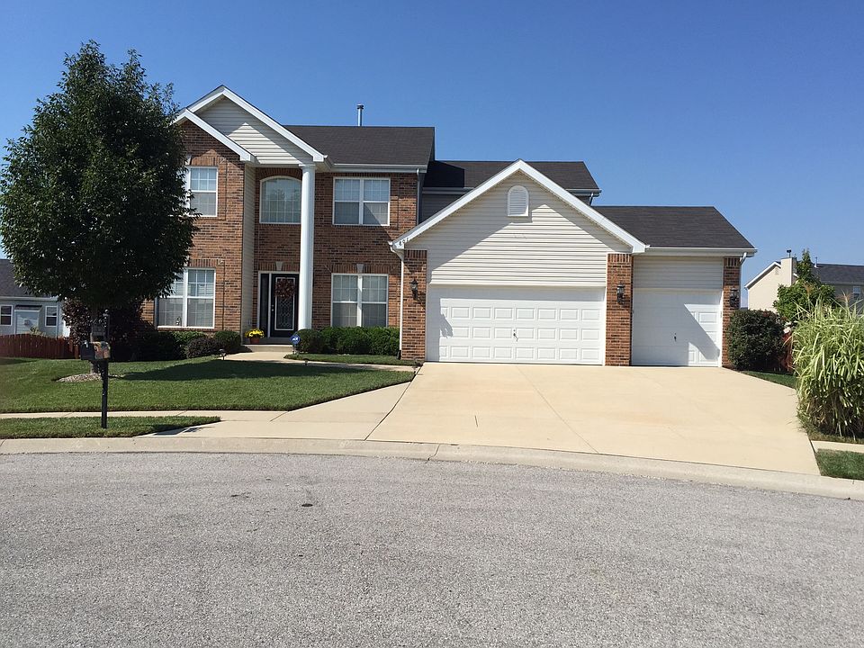 1st image of 801 Staffordshire Ln