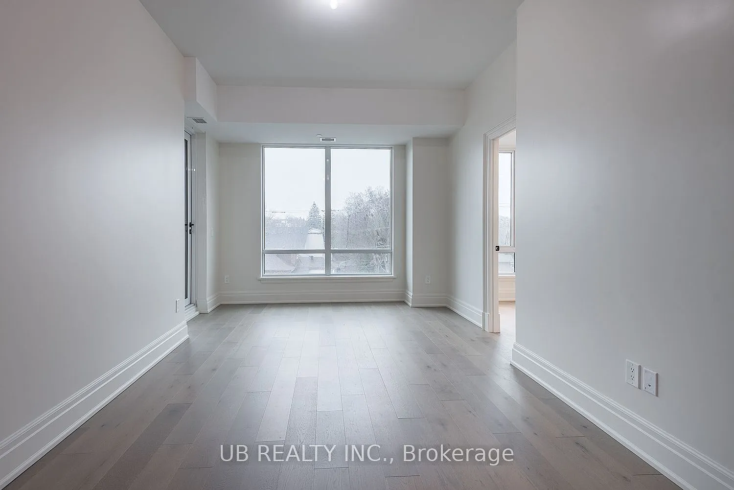 3 bed, $9,156 — Photo 4