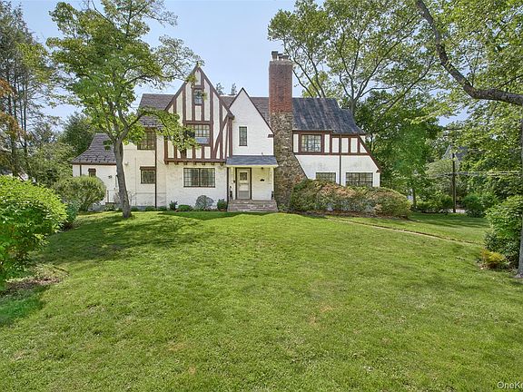 4th image of 2 Byworth Road