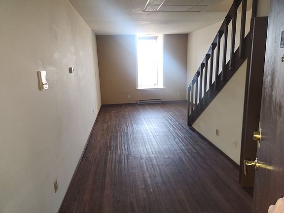 4th image of 30 N Elm St #18327317
